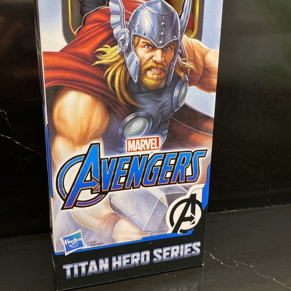 Thor Marvel Avengers toy Titan Hero Series Hasbro NWT - Picture 4 of 6